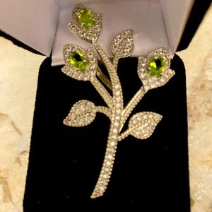 Beautiful, natural green peridot, gemstone, floral pendant